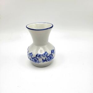 Colonial Leart Mini Bud Vase Made In Brazil